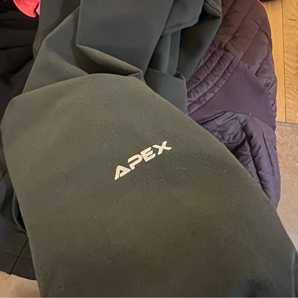 The North Face Women’s Apex Jacket - Picture 5 of 14